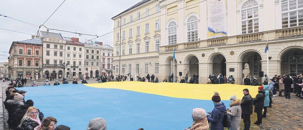Inmitten von Lwiw. Ein nationaler Feiertag im vergangenen Jahr auf dem zentralen Rynok-Platz in der Stadt im Westen der Ukraine.