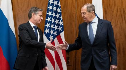 Antony Blinken (links), Außenminister der USA, und Sergei Lawrow, Außenminister von Russland, bei ihrem letzten Treffen in Genf.