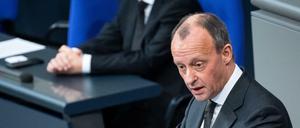 Friedrich Merz (CDU), neuer Parteivorsitzender, spricht bei der Plenarsitzung im Deutschen Bundestag.