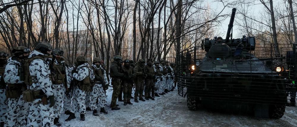 Ukrainische Soldaten in Prypjat bei Tschernobyl.