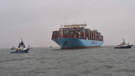 Das Containerschiff „Mumbai Maersk“ auf der Nordsee vor Wangerooge