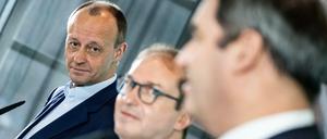 Merz, Dobrindt und Söder geben sich bei der CSU-Klausur demonstrativ geschlossen.
