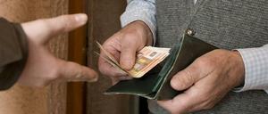 Trickbetrug an der Haustür (Symbolbild)