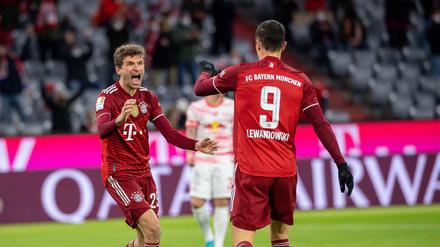 Die schon wieder. Thomas Müller (links) und Robert Lewandowski erzielten jeweils ein Tor.