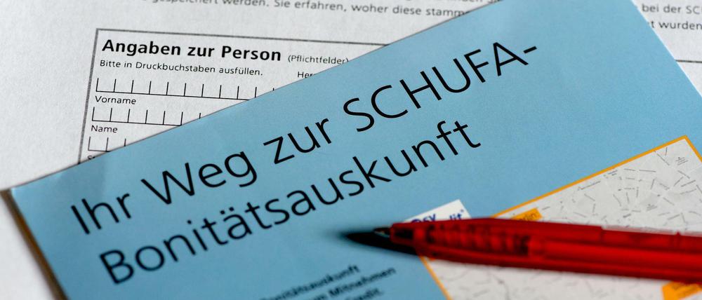 Die Schufa stellt kreditrelevante Informationen zusammen und versorgt Vertragspartner mit Informationen zur Bonität.