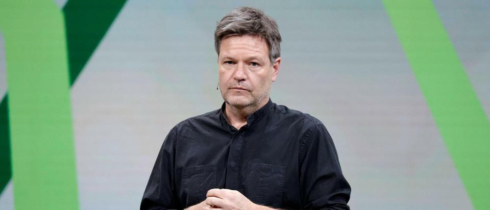 Robert Habeck, Bundesminister für Wirtschaft und Klimaschutz, auf der Bundesdelegiertenkonferenz der Grünen in Berlin