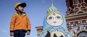 Wo Chinesen und Russen Nachbarn sind. Im Matrjoschka Theme Park von Manzhouli an der Grenze der Inneren Mongolei zu Transbaikalien.