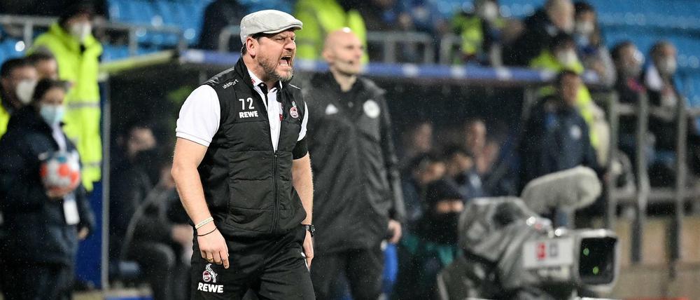 Aufgrund der Quarantäne konnte Steffen Baumgart das Spiel gegen Freiburg nicht aus dem Stadion verfolgen, sondern nur von der Couch.