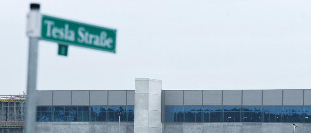Schon lange warnen Umweltschützer und Experten vor den Effekten, die der hohe Wasserverbrauch der Tesla-Fabrik haben könnte.