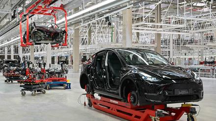 Eigentlich sollten in Grünheide schon Anfang des Jahres die Autos für den Verkauf produziert werden.