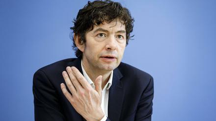 Charité-Virologe Christian Drosten hält die Labor-Hypothese des Corona-Ursprungs für unplausibel.