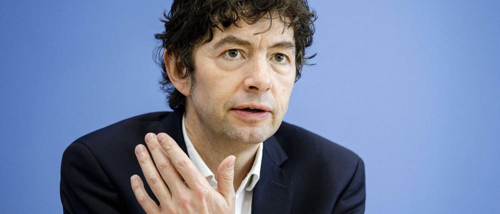 Charité-Virologe Christian Drosten hält die Labor-Hypothese des Corona-Ursprungs für unplausibel.