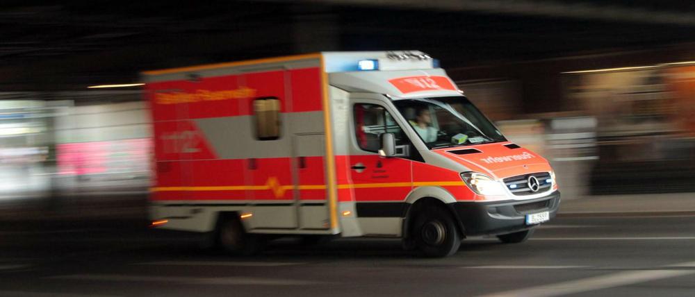 Rettungskräfte im Einsatz. (Symbolbild)