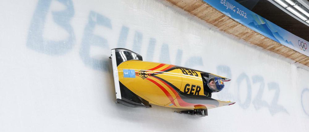 Bobfahrerin Laura Nolte liegt aktuell auf Platz drei, aber zumindest mit dem Olympiasieg dürfte es für die Winterbergerin nichts mehr werden.