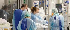 "Auf der Covid-Intensivstation der Charité - Kampf um jeden Atemzug" in der ARD zeigte 2021 den Kampf um schwerkranke Corona-Patienten.
