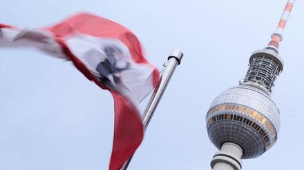 Die Woche beginnt in Berlin und Brandenburg mit teils schweren Sturmböen und kurzen Gewittern. 