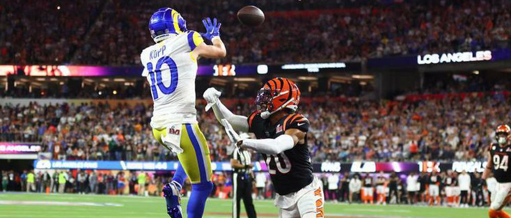 Der Moment der Entscheidung. Cooper Kupp fängt den Touchdown in der Schlussphase, mit dem die Rams vorentscheidend in Führung gehen.