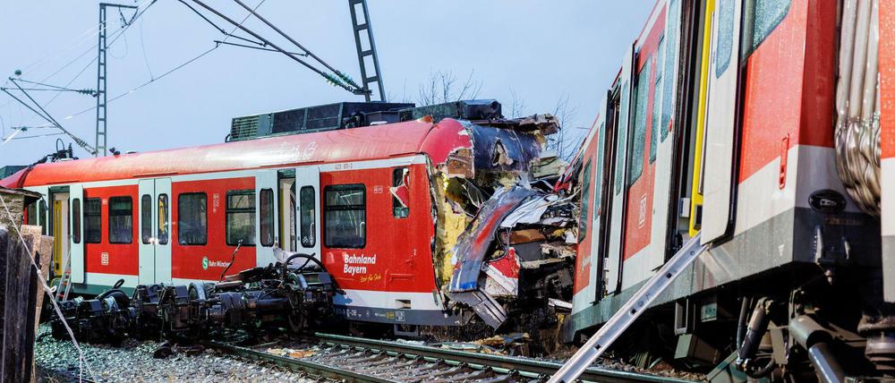 Bei der Kollision zweier S-Bahnen nahe München am Montag starb ein 24-Jähriger.