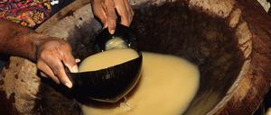 Erdiges Wasser oder Entspannungstrank? Über das pazifische Getränk Kava gehen die Meinungen auseinander.