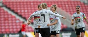 Das Tor von Lea Schüller hat dem DFB-Team ein Unentschieden gegen Spanien gebracht. 