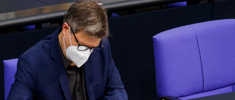 Wirtschaftsminister Robert Habeck will eine EEG-Umlage planen, die den Bürgern entgegenkommt. 
