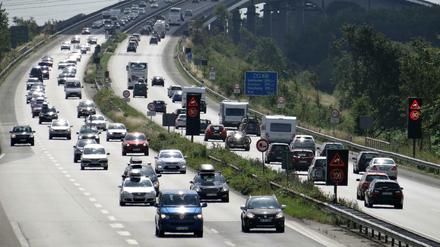 Autobahn A7 an der Rader Hochbrücke (Archivbild)