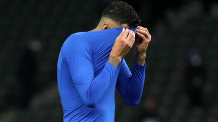 Bloß nicht verstecken! Wenn Hertha (hier Stürmer Davie Selke) im Abstiegskampf bestehen will, muss die Mannschaft sich den Zumutungen entschlossen entgegen stellen.