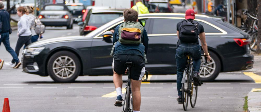 Auf dem Radweg in der Kantstraße gibt es oft Probleme mit Falschparkern. Der aktuelle Fall sticht heraus.