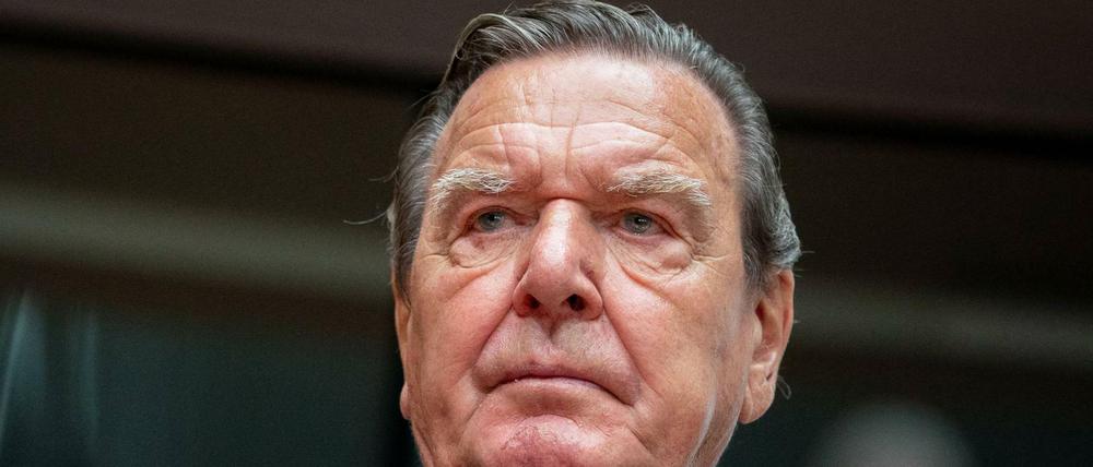 Der ehemalige Bundeskanzler Schröder gilt als Freund des russischen Präsidenten Putin.