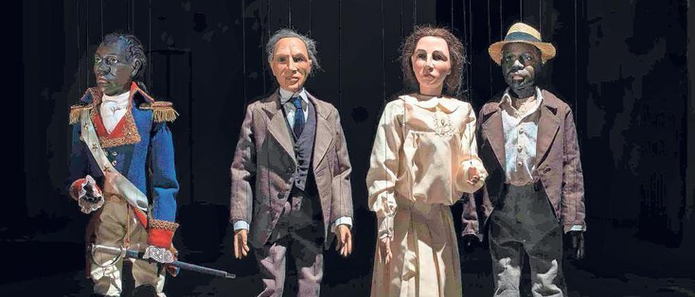 Spielerische Annäherung. In „The Dramatist“ treten ein haitianischer Revolutionär, Henry Ford, Gramscis Ehefrau und ein Schwarzer Hamlet als Marionetten auf. 