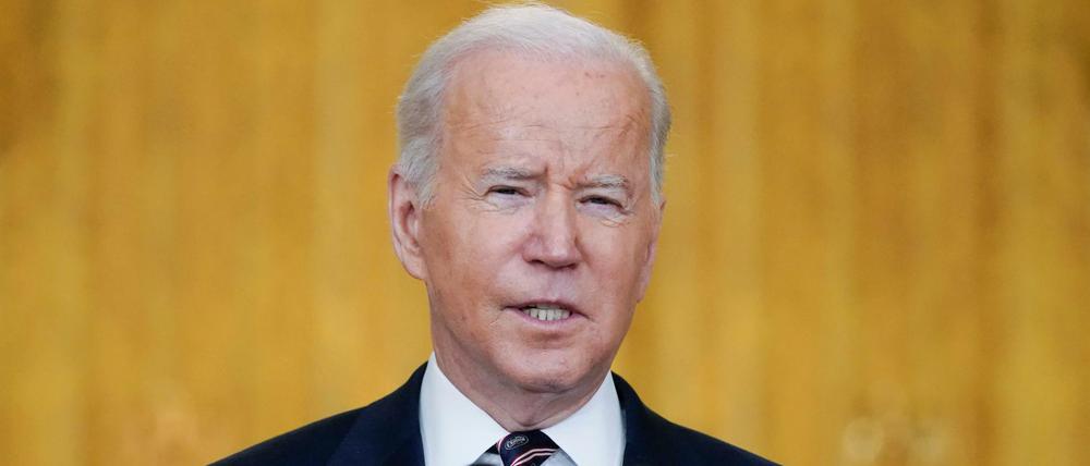 Joe Biden, Präsident der USA, spricht im East Room des Weißen Hauses zur Lage in der Ukraine.