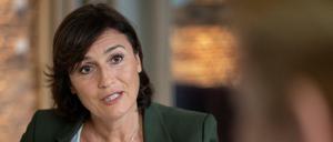 Ausweitung der Talkzone. Sandra Maischberger, Journalistin und Fernsehmoderatorin, bekommt im Frühjahr einen zweiten Sendeplatz im Ersten. Zum bisherigen Mittwoch kommt der Dienstag dazu.