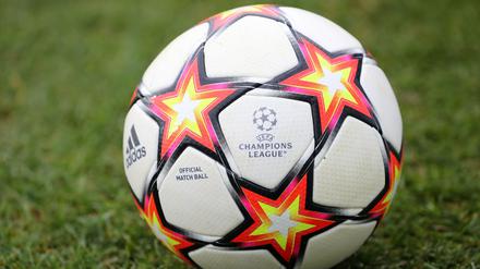 Das Finale der Champions League wird nach dem Angriff Russlands auf die Ukraine verlegt.