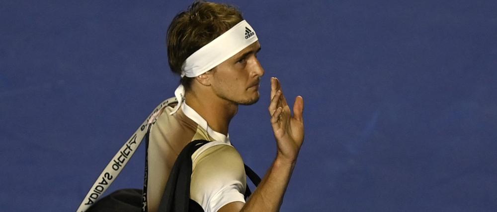Tennisprofi Alexander Zverev zeigte sich nach seiner Schlägerattacke reumütig.