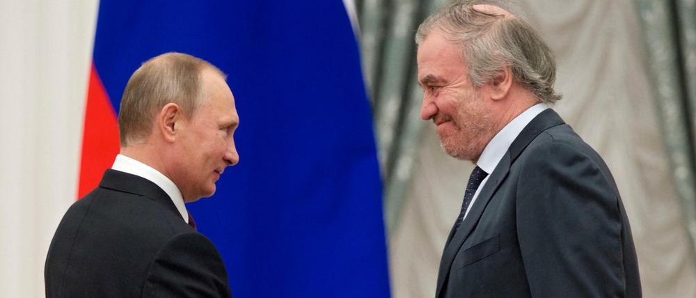 Der russische Präsident Wladimir Putin 2016 mit Waleri Gergijew.