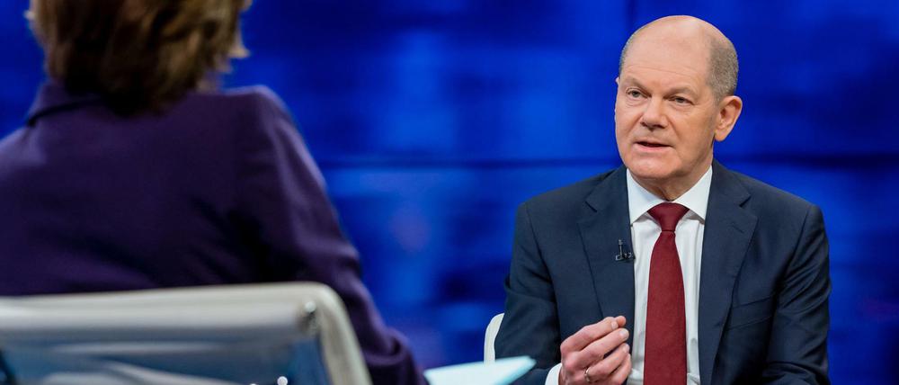 Bundeskanzler Olaf Scholz spricht bei Maybrit Illner zum Krieg in der Ukraine.