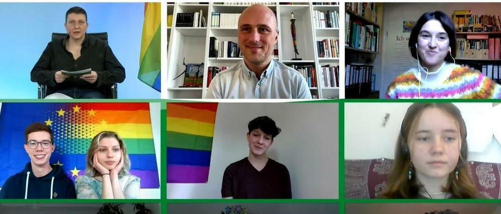 Jugendliche in Trier und Göttingen setzten sich in ihren Schulen für mehr queere Sichtbarkeit und Akzeptanz ein