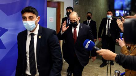 Der israelische Premier Naftali Bennett bei seiner Ankunft zur Kabinettssitzung.
