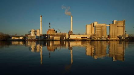 Das Heizkraftwerk von Vattenfall in Berlin-Klingenberg versorgt die Stadt mit Fernwärme.