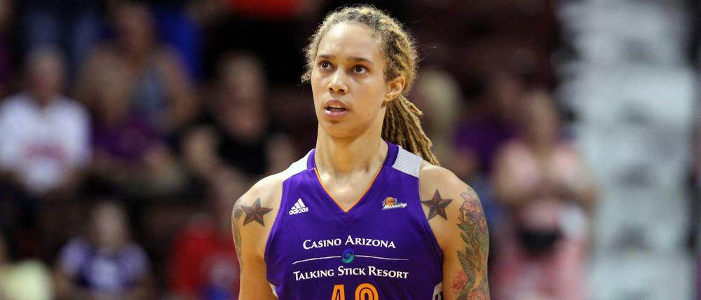 Brittney Griner, die seit 2015 in der russischen Liga spielt, soll am Moskauer Flughafen wegen angeblichen Drogenbesitzes festgenommen worden sein.