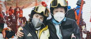 Anna-Maria Rieder (l.) und Andrea Rothfuss (r.) bei den Trainingsdurchläufen für die Paralympics in Peking.
