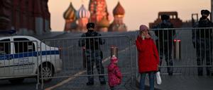 Eine Absperrung am Roten Platz in Moskau