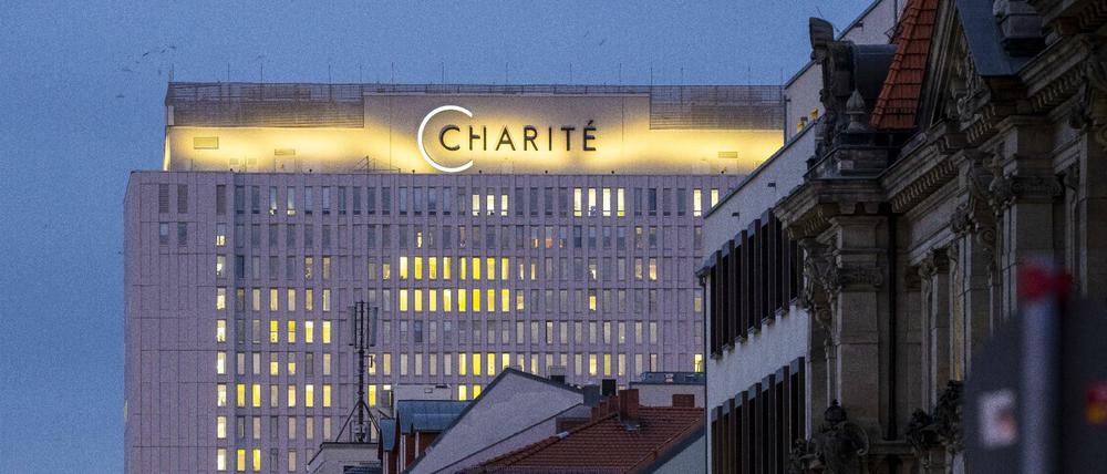 Der Charité-Bettenturm in Berlin-Mitte.