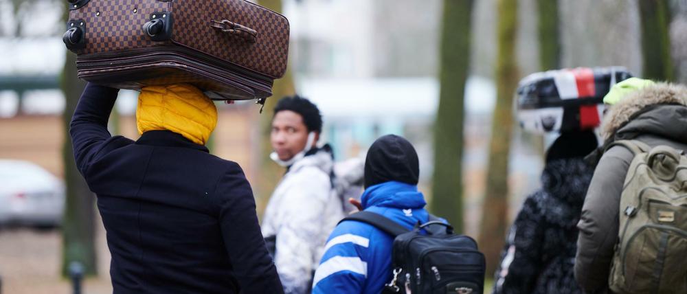 Die EU-Staaten haben sich darauf geeinigt, Kriegsflüchtlinge aus der Ukraine schnell und unkompliziert aufzunehmen.