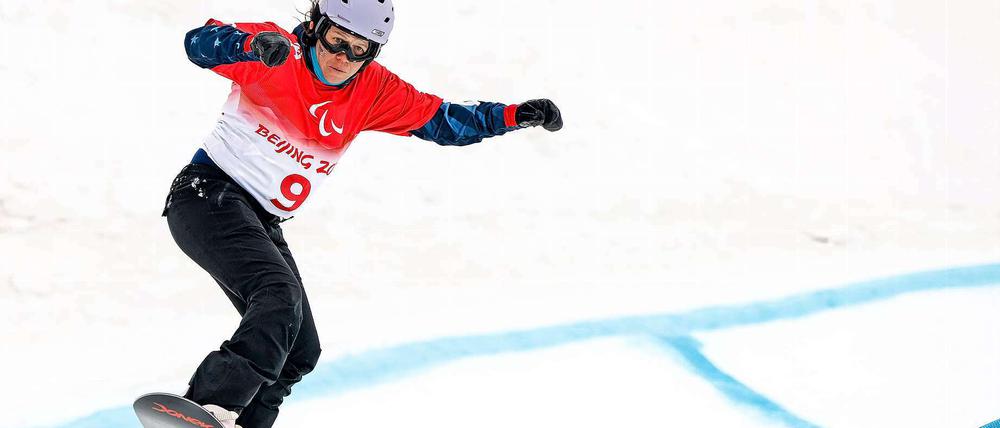 Brittani Coury fuhr beim Snowboard Cross in Peking auf Platz fünf.