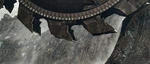 Ein Schaufelradbagger trägt Braunkohle in einem Braunkohletagebau der Lausitz Energie Bergbau AG (LEAG) ab.