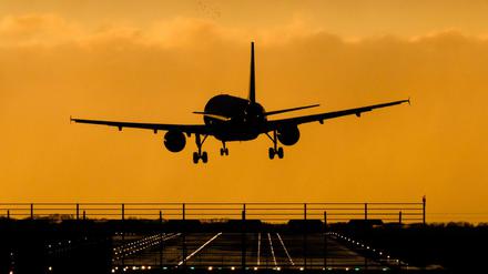 Die EU und Russland haben ihre Lufträume für Fluggesellschaften der jeweils anderen Seite Ende Februar gesperrt.