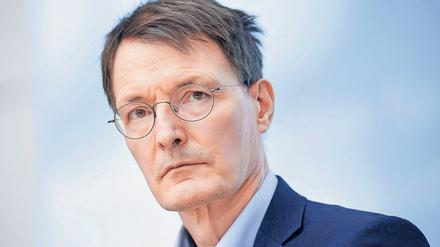 Die Kritik an Karl Lauterbach wegen des Infektionsschutzgesetzes wird lauter. 