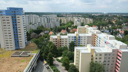 Heerstraße Nord, tief im Westen Berlins.