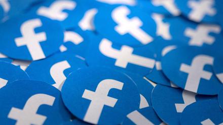 Facebook erlaubt mit Blick auf den russischen Krieg gegen die Ukraine bestimmte Hasskommentare.